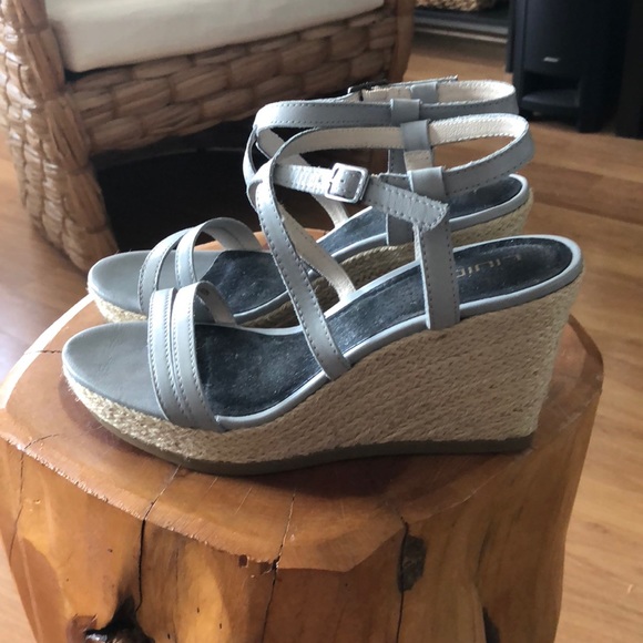 Leather upper wedges. Brand new never worn. - Picture 5 of 7
